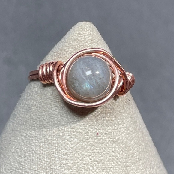 Labradorite Gemstone Bare Copper Artisan Designed Ring - Picture 14 of 16